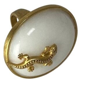 Glow by Sheila Fajl  Gold Gecko Lizard White Cabochon Oval Ring- Size 8